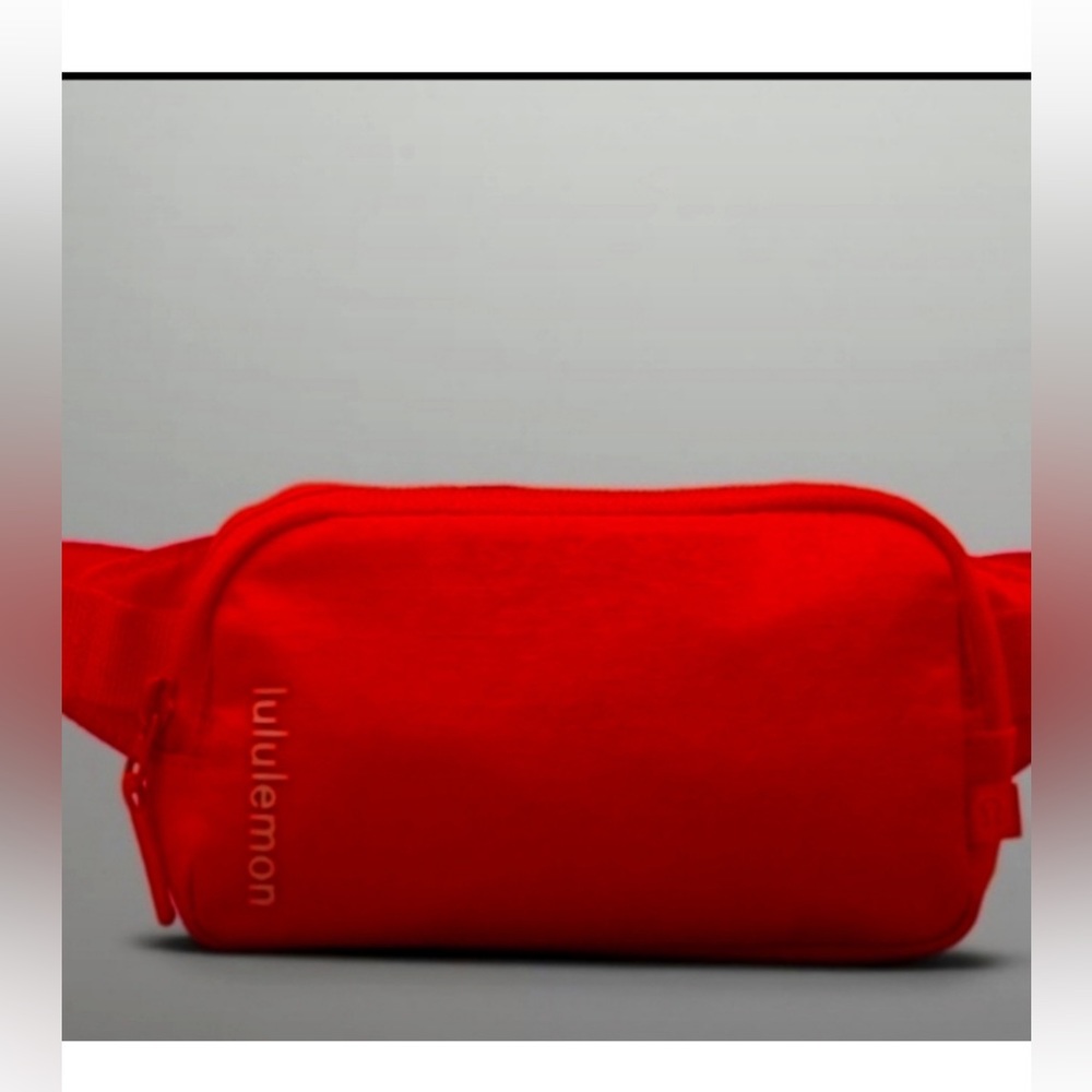 LULULEMON mini belt bag